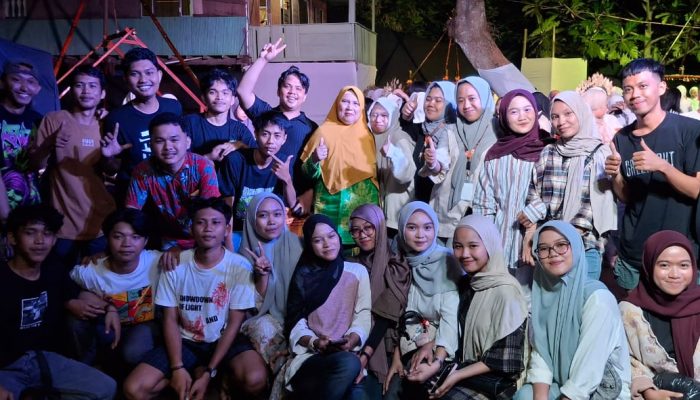 Gaungkan Kembali Tradisi Lisan yang Mulai Ditinggalkan, Mahasiswa PBSD FBS UNM Pentaskan Teater Berbahasa Makassar