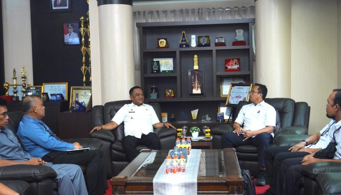 Bupati Luwu Terima Audiensi Tim Sosek KKP Bahas Rencana Pembangunan Kampung Nelayan Merah Putih