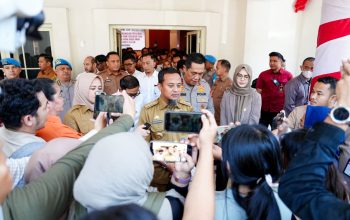 Gubernur Sulsel Rapat Bersama Forkopimda Evaluasi Antrean BBM, Minta Pertamina Analisis Kebutuhan Tambahan Kuota